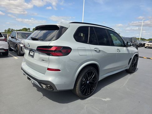 New 2026 BMW X5 xDrive40i w/ M Sport Package AWD/4WD image 3