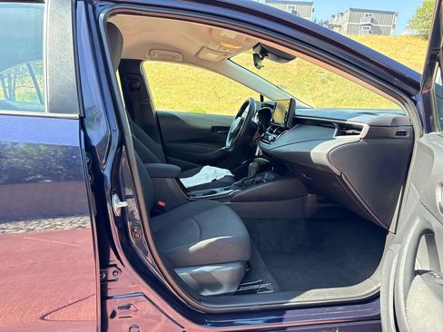 Used 2022 Toyota Corolla LE FWD image 28