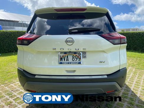 Used 2023 Nissan Rogue SV FWD image 6