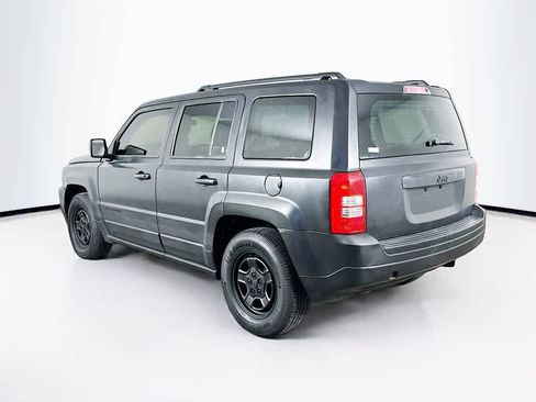 Used 2014 Jeep Patriot Sport w/ Power Value Group image 4