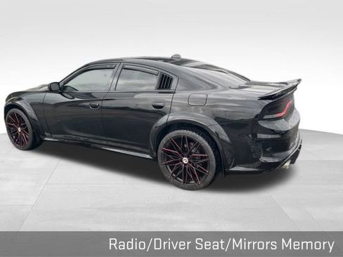 Used 2015 Dodge Charger SXT w/ Plus Group image 14