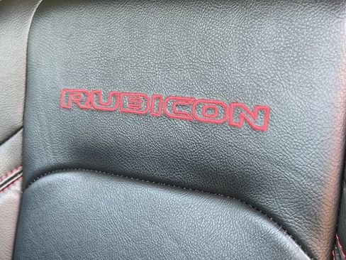 Used 2021 Jeep Gladiator Rubicon AWD/4WD image 14