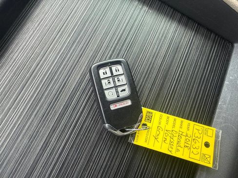 Used 2018 Honda Odyssey Touring image 34