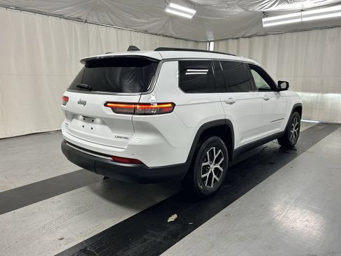 Used 2025 Jeep Grand Cherokee L Limited w/ Trailer Tow Package AWD/4WD image 2