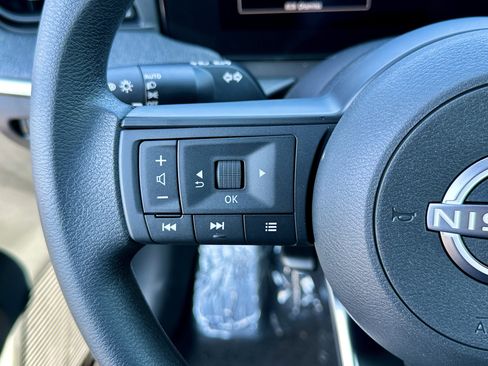 Used 2026 Nissan Kicks SV w/ Charging Package AWD/4WD image 12