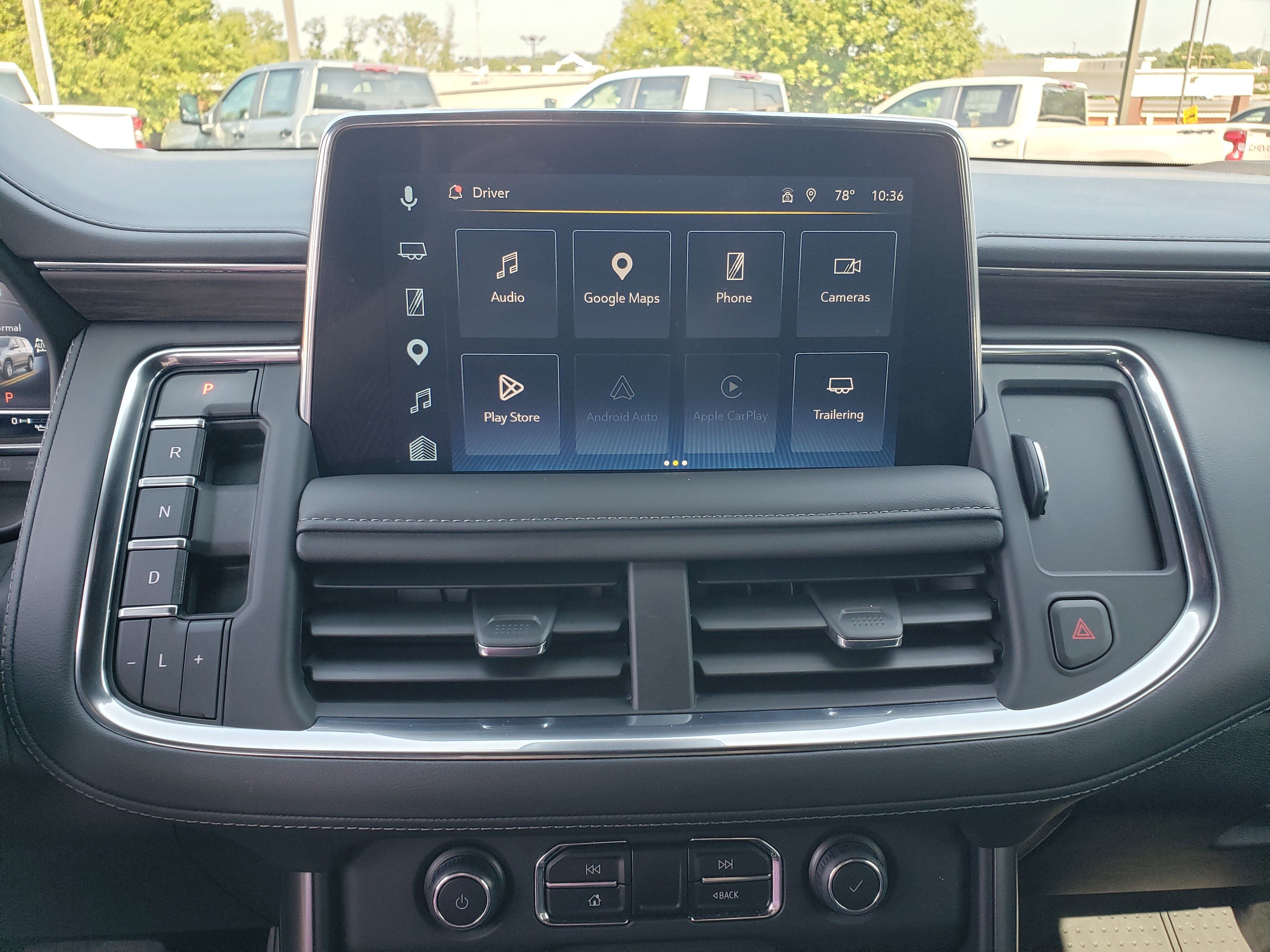 Used 2024 Chevrolet Tahoe Z71 w/ Luxury Package AWD/4WD image 25