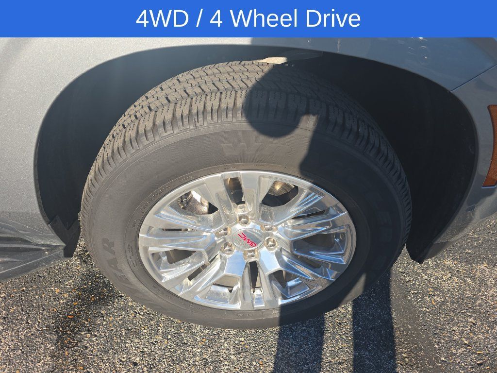 Used 2025 GMC Yukon Denali AWD/4WD image 10