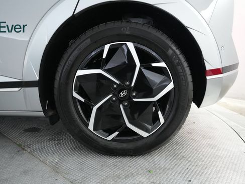 Used 2024 Hyundai Ioniq 5 Limited RWD image 9