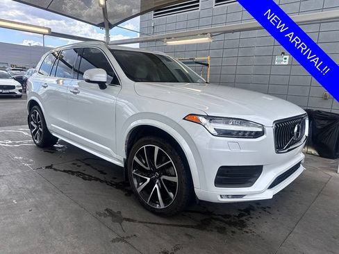 Used 2021 Volvo XC90 T6 Momentum AWD/4WD image 1