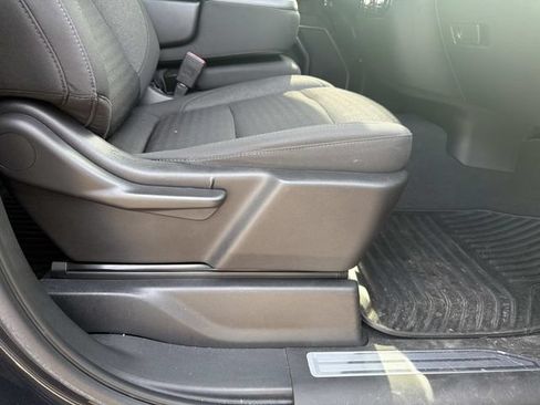 Used 2022 GMC Sierra 1500 Elevation RWD image 14