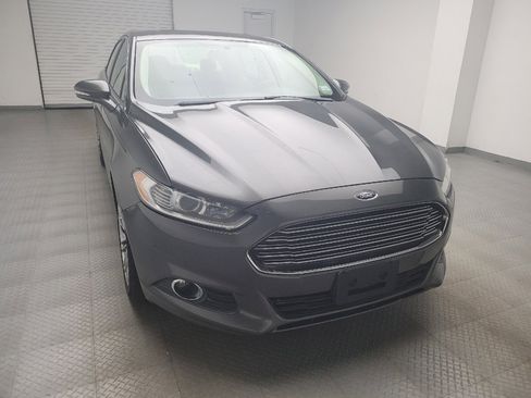 Used 2015 Ford Fusion SE w/ Equipment Group 202A FWD image 14