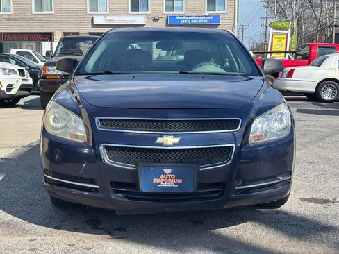 Used 2008 Chevrolet Malibu LS image 2
