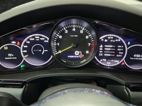 Used 2022 Porsche Cayenne Platinum Edition w/ Premium Package Plus AWD/4WD image 14