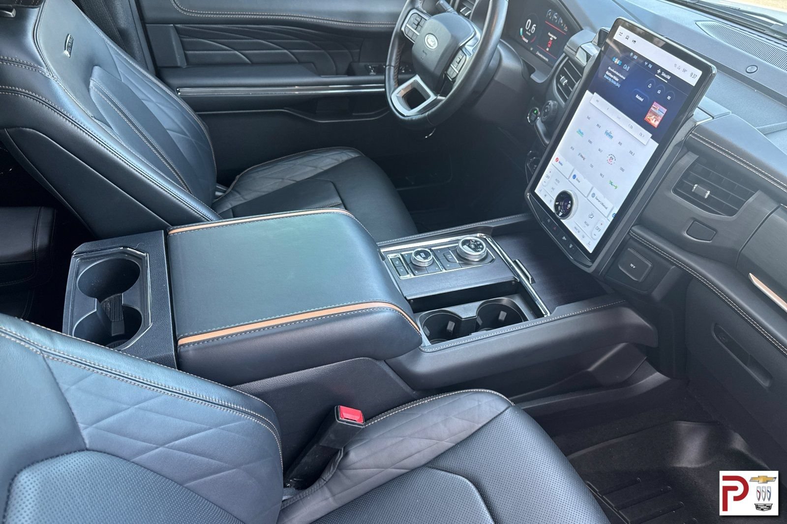 Used 2024 Ford Expedition Platinum AWD/4WD image 21