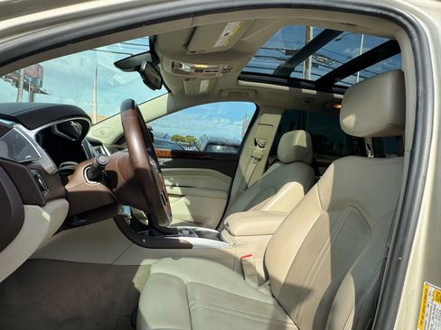Used 2014 Cadillac SRX Luxury image 11