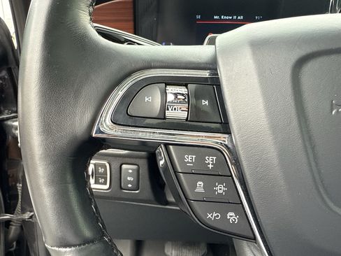 Used 2023 Lincoln Navigator Reserve AWD/4WD image 21