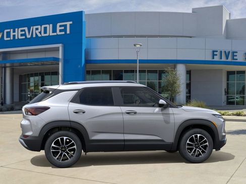 New 2026 Chevrolet TrailBlazer LT FWD image 5