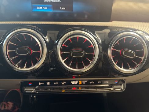 Used 2022 Mercedes-Benz A 220 image 24