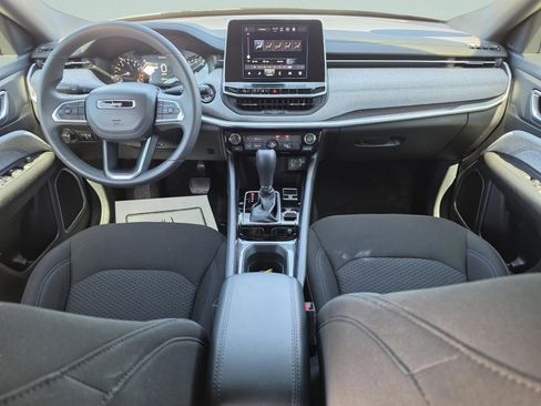 Used 2025 Jeep Compass Sport AWD/4WD image 15
