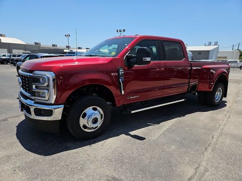 New 2026 Ford F350 Lariat w/ FX4 Off-Road Package AWD/4WD image 5