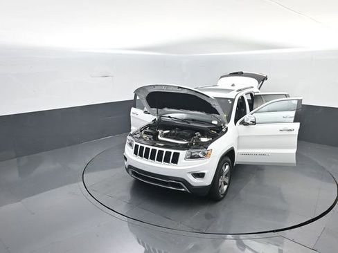 Used 2015 Jeep Grand Cherokee Limited image 34