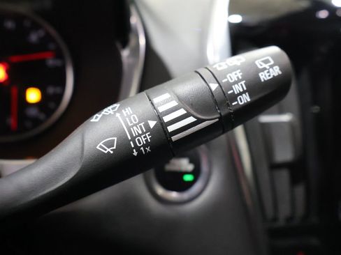 Used 2023 Chevrolet Traverse Premier w/ Redline Edition image 45