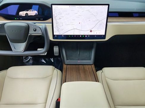 Used 2021 Tesla Model S Plaid image 35
