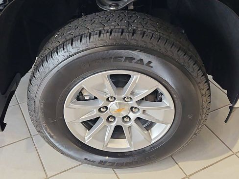 New 2026 Chevrolet Silverado 1500 W/T w/ WT Value Package AWD/4WD image 4