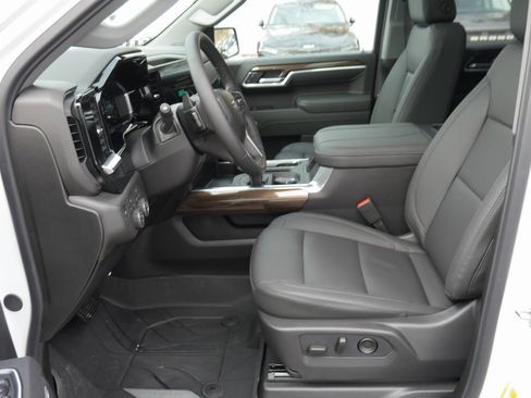 New 2026 Chevrolet Silverado 1500 RST w/ Redline Edition image 8