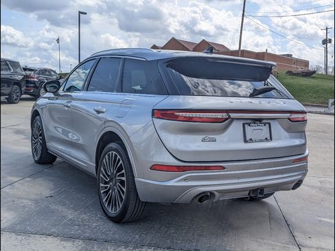 Used 2022 Lincoln Corsair Reserve w/ Sport Package image 7