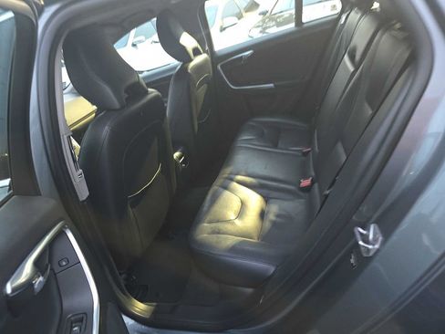Used 2016 Volvo V60 T5 Premier w/ Convenience Package FWD image 13
