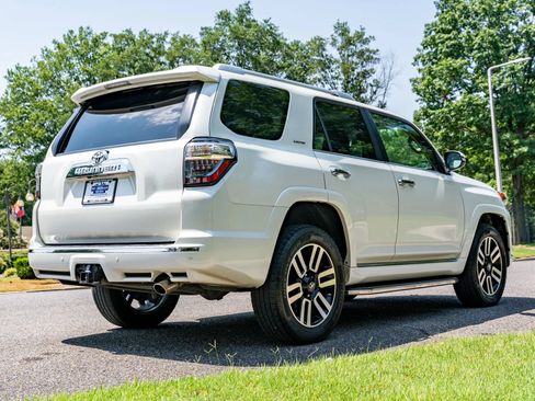 Used 2015 Toyota 4Runner Limited AWD/4WD image 5