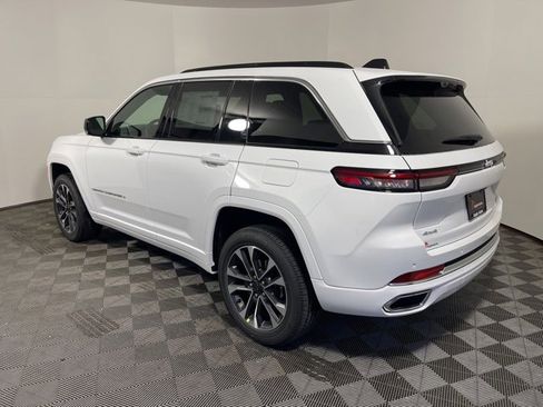New 2025 Jeep Grand Cherokee Overland w/ Adv Protech Group III image 4