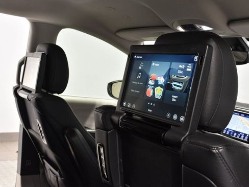 Used 2020 Chrysler Pacifica Touring-L Plus image 25