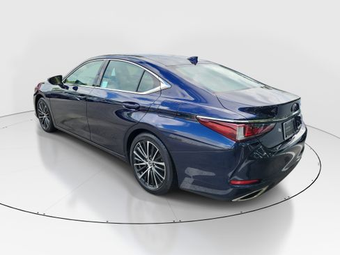 Certified 2024 Lexus ES 350 w/ Premium Package FWD image 4