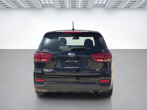 Used 2019 Kia Sorento L FWD image 4