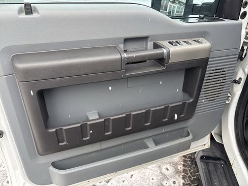 Used 2016 Ford F250 XLT w/ XLT Value Package image 22