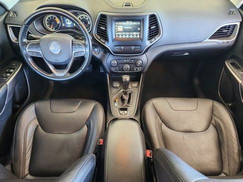 Used 2021 Jeep Cherokee Latitude Lux w/ Sun & Sound Group image 28