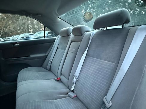 Used 2005 Toyota Camry LE image 20