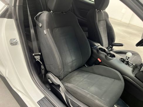 Used 2018 Ford Mustang GT image 18