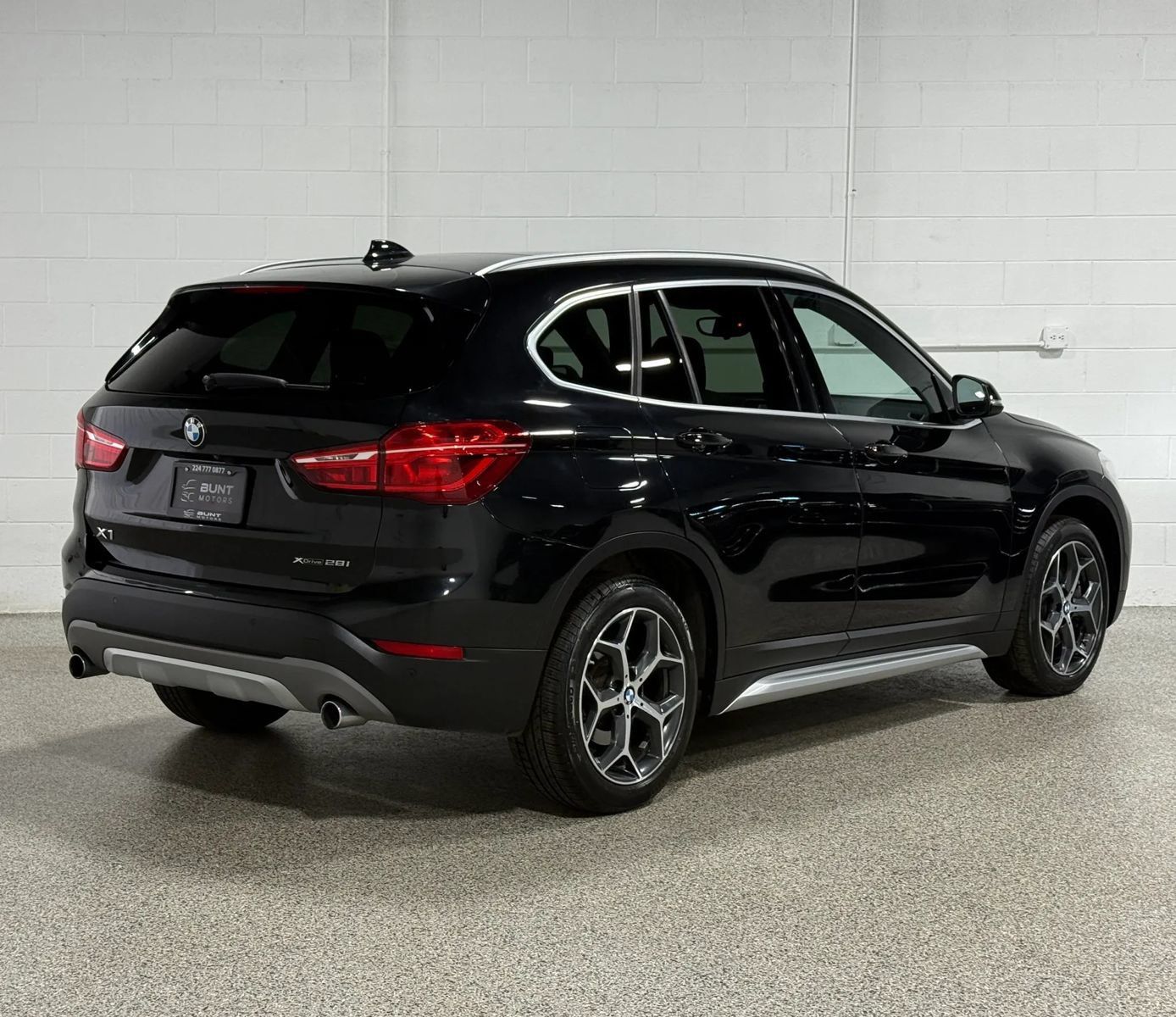 Used 2019 BMW X1 xDrive28i w/ Convenience Package AWD/4WD image 8