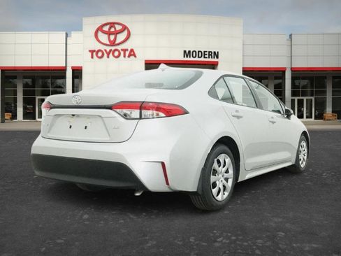 New 2026 Toyota Corolla LE FWD image 5