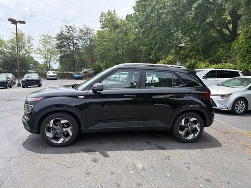 Used 2025 Hyundai Venue SEL FWD image 4