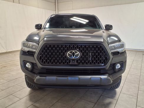 Used 2022 Toyota Tacoma Limited w/ Nightshade Package image 2