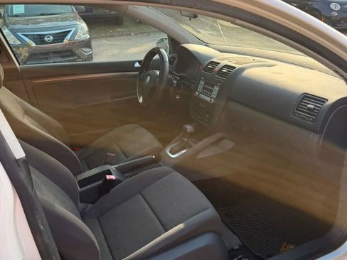 Used 2007 Volkswagen Rabbit 2-Door FWD image 8