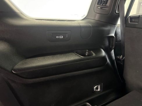 Used 2024 Jeep Grand Cherokee L Altitude AWD/4WD image 20
