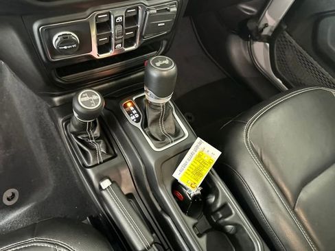 Used 2023 Jeep Wrangler Unlimited Sahara w/ Cold Weather Group image 20