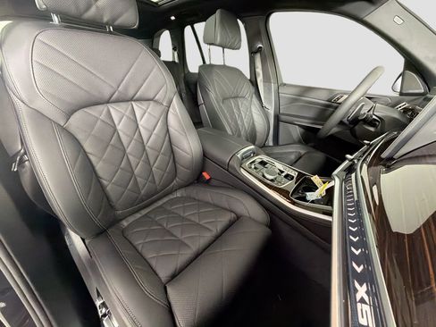 New 2026 BMW X5 xDrive40i w/ M Sport Package image 29