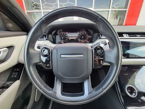 Used 2018 Land Rover Range Rover Velar R-Dynamic SE AWD/4WD image 11