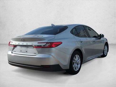Certified 2025 Toyota Camry LE FWD image 5